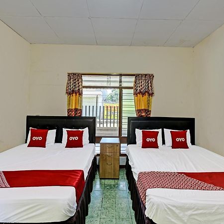 Oyo 90443 Hotel New Kartika In Cilopadang エクステリア 写真