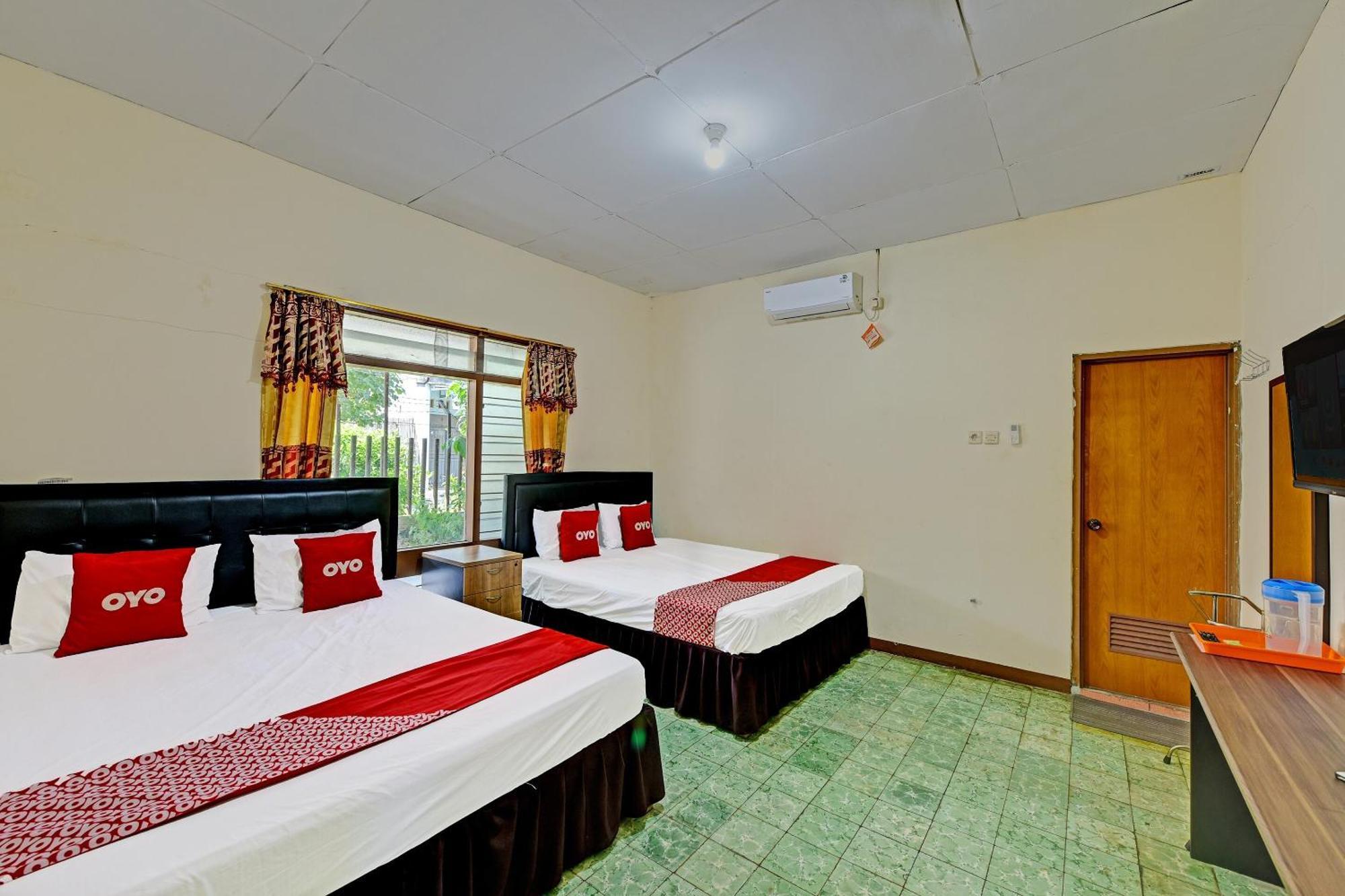 Oyo 90443 Hotel New Kartika In Cilopadang エクステリア 写真